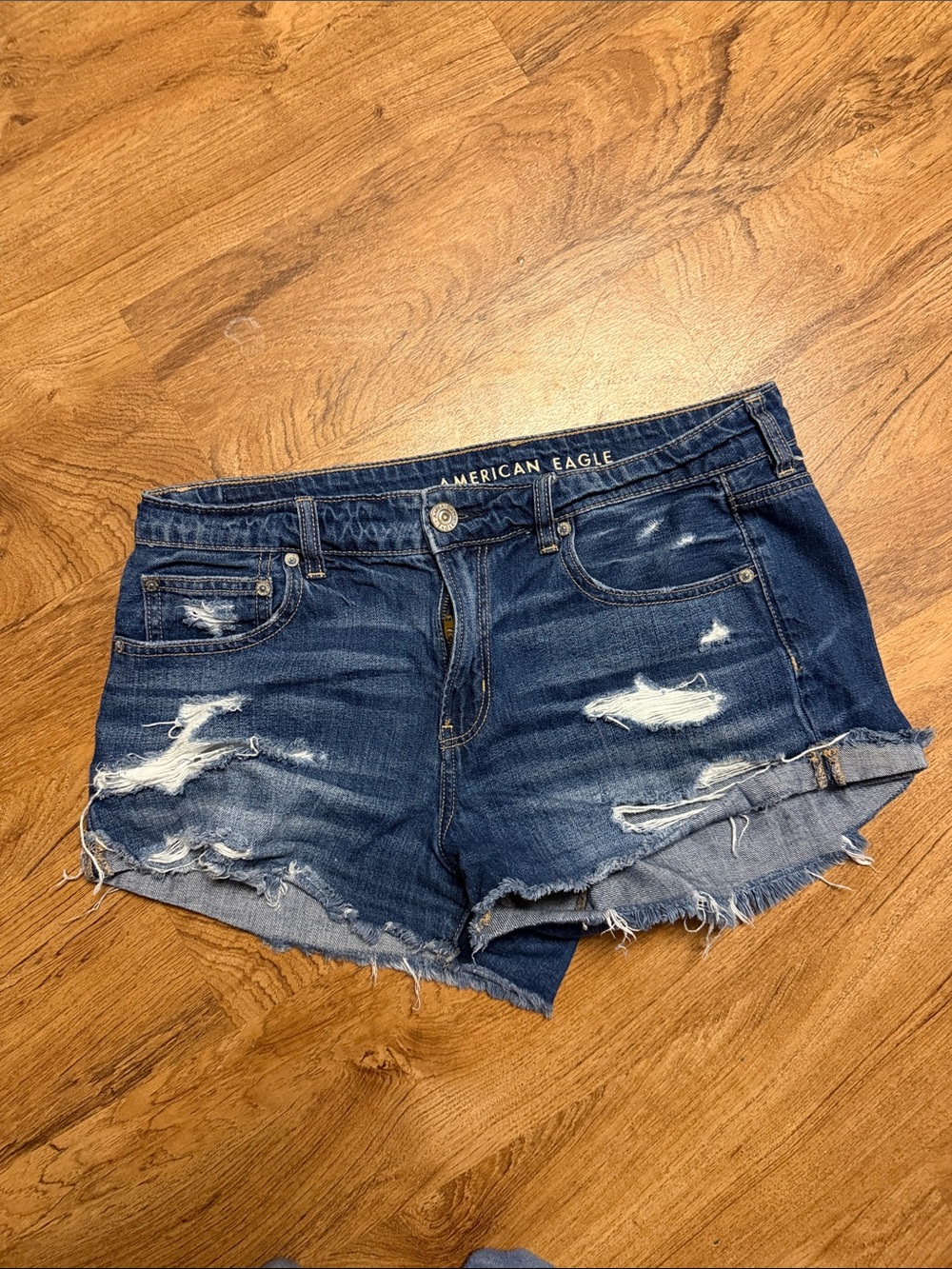 Women’s distressed American eagle jean shorts